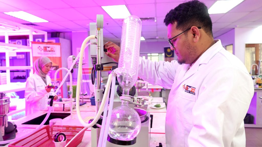 EMZI HEALTH SCIENCE SDN. BHD (7)